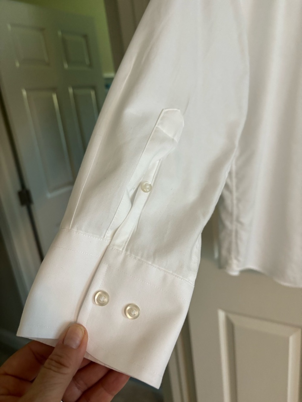 David Donahue Slim Fit Superfine Cotton Twill dress shirt. Mens 15.5-32/33. EUC - Picture 4 of 9
